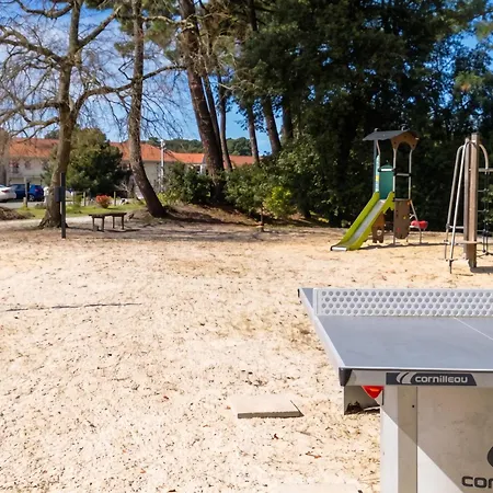 Convivial 35 M² Piscine Partagee