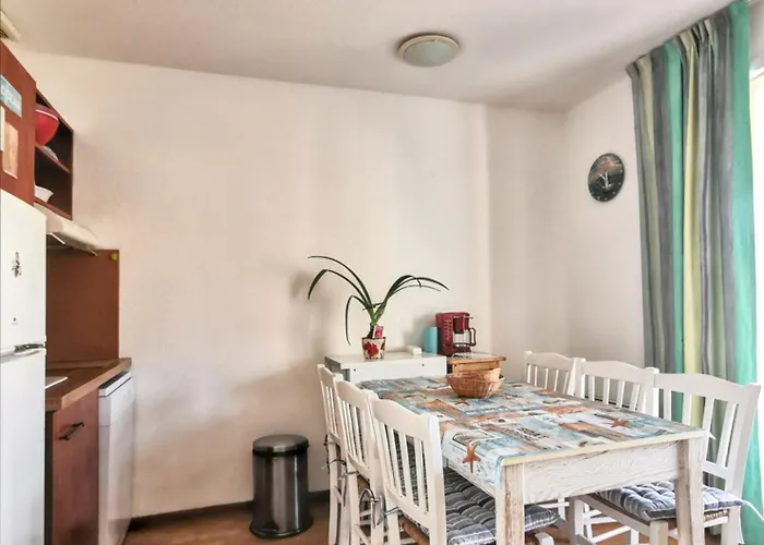 Convivial 35 M² Piscine Partagee Lejlighed